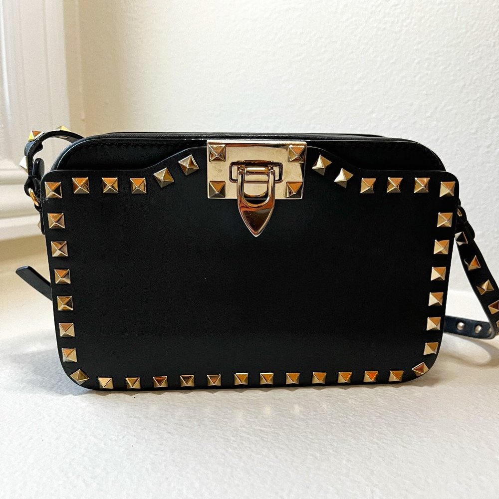 VALENTINO GARAVANI Calfskin Rockstud Flip Lock Camera Crossbody Bag